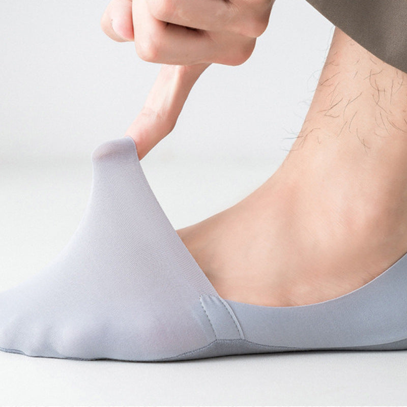 Silk ice socks: Anti-slip comfort for your feet 