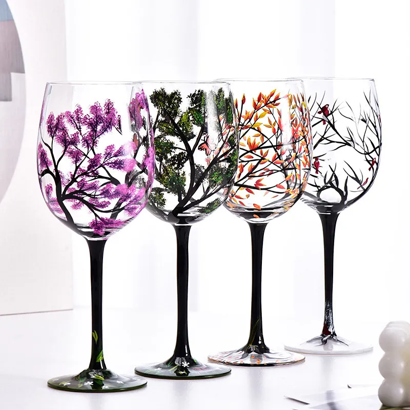 Vasos pintados a mano inspirados en las cuatro estaciones 
