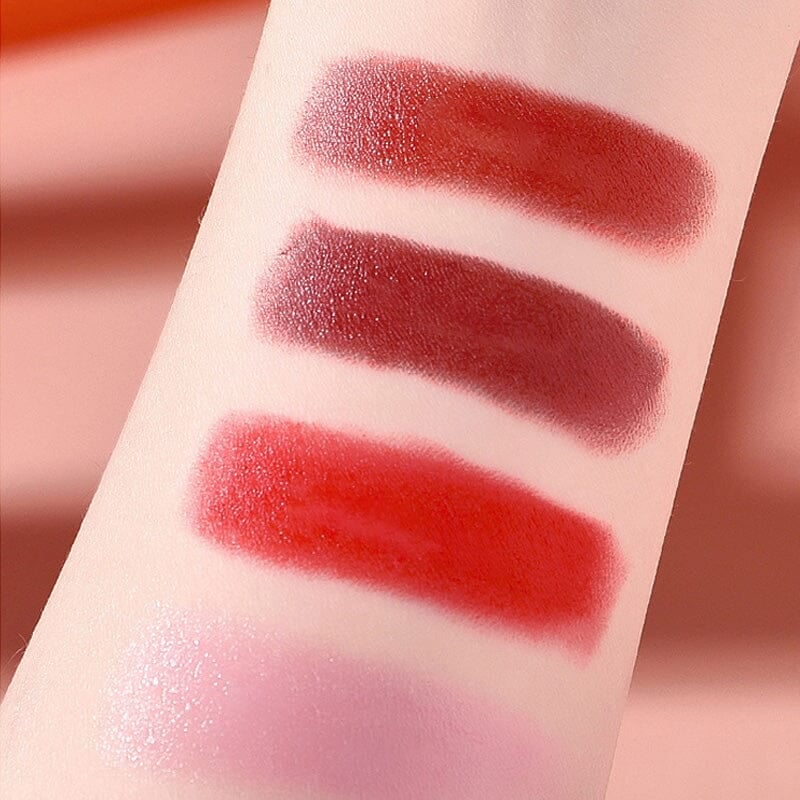 Matt Lippenstifte in schickem Handtaschen-Set 